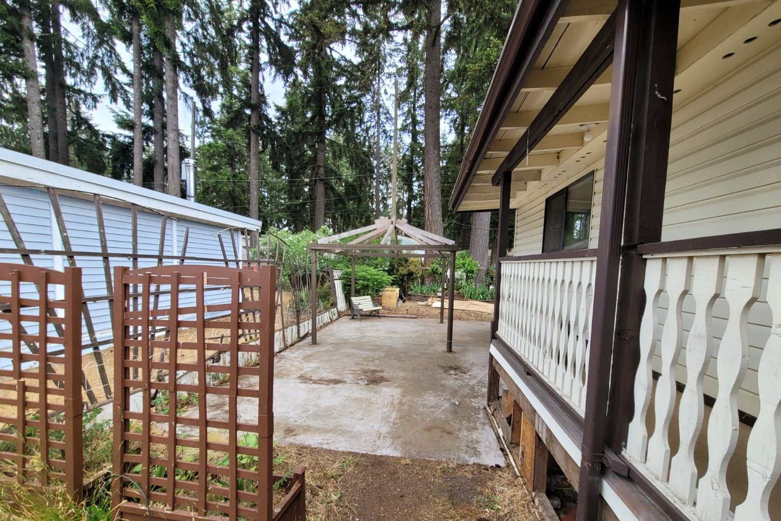 The same patio swept completely clean