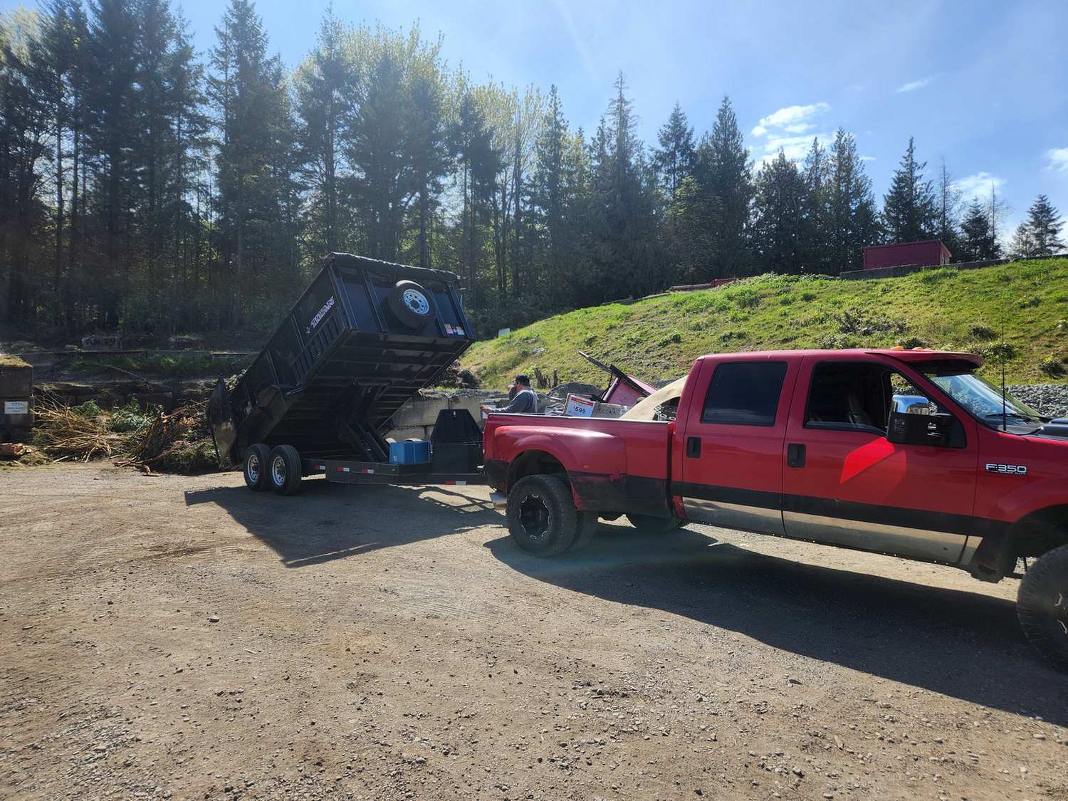 The Junk Matters truck and 15-yard trailer ready for a pickup in Nanaimo